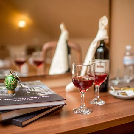 Hotel&spa Pysanka, писанка, 3 сауни та джакузі - індивідуальний відпочинок у 3* Λβιβ