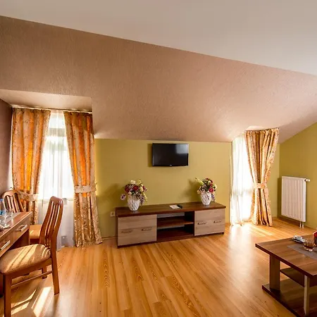 Hotel&spa Pysanka, писанка, 3 сауни та джакузі - індивідуальний відпочинок у Ξενοδοχείο 3*