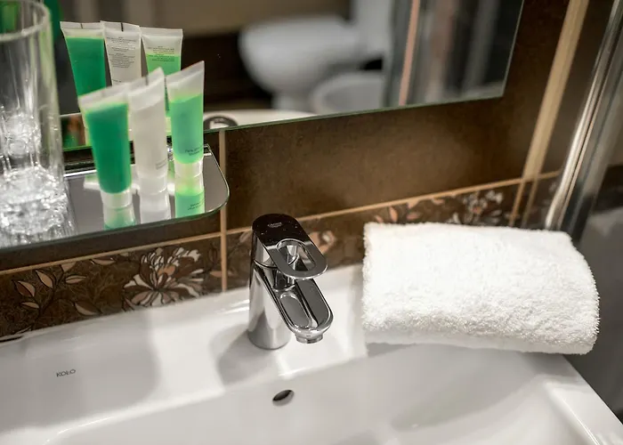 Hotel&spa Pysanka, писанка, 3 сауни та джакузі - індивідуальний відпочинок у Hotel Lvov