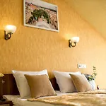 Hotel&spa Pysanka, писанка, 3 сауни та джакузі - індивідуальний відпочинок у מלון 3*