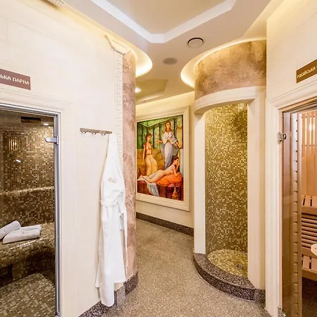 ホテル Hotel&spa Pysanka, писанка, 3 сауни та джакузі - індивідуальний відпочинок у リヴィウ